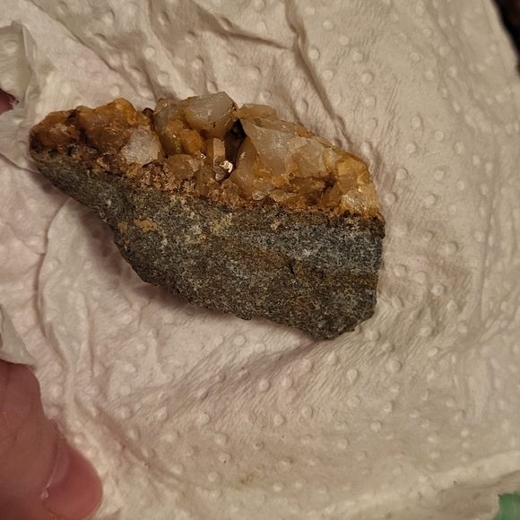 Nova Scotia Crystal - Picture 1 of 2